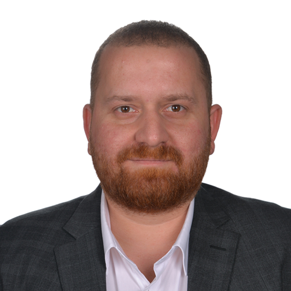 Murat Tan