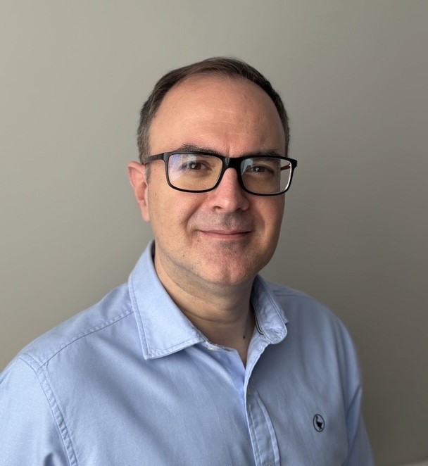 Santiago P&eacute;rez